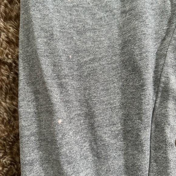 Lucky Brand grey jogger sweatpants
Men’s size large 
Some distressing and holes - Picture 3 of 8